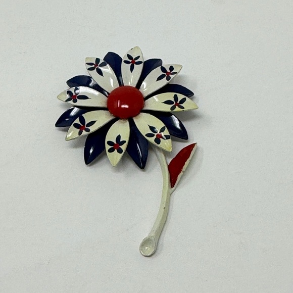 Source Unknown Jewelry - Vintage Enamel Flower Brooch Red White Blue Metal Pin Fashion Jewelry